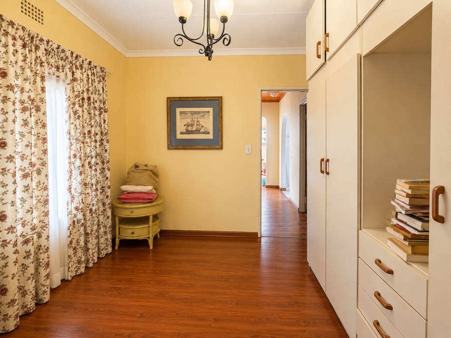4 Bedroom Property for Sale in Clairewood Western Cape